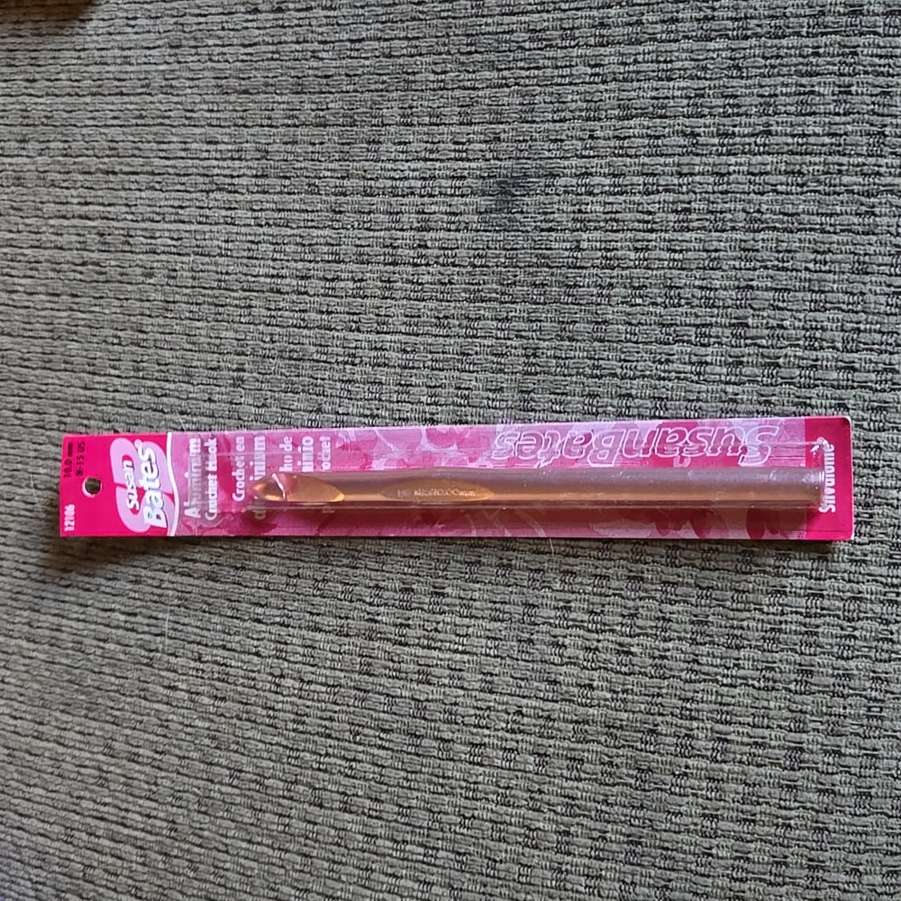 Susan Bates aluminum Crochet hook - 10mm